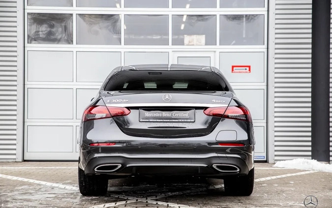 Mercedes-Benz Klasa E cena 249900 przebieg: 9893, rok produkcji 2022 z Władysławowo małe 301
